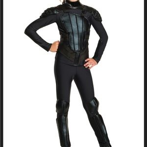 Mockingjay the hunger games deluxe Katniss costume. Size medium